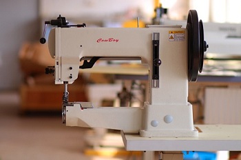 Heavy duty industrial leather sewing machines in UK