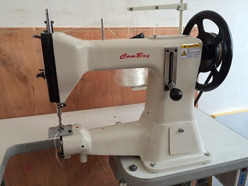 Leather sewing machine and craft tools for saddlery in Europe